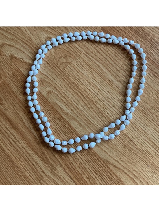 Vintage Jewelry - White Beaded Strand Necklace